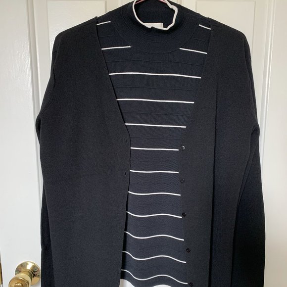 Laura Matching Twin Set - Picture 1 of 3